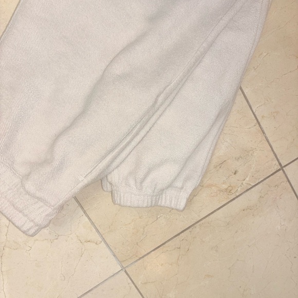 Abercrombie & Fitch Essential Sunday Sweatpant - Picture 5 of 6